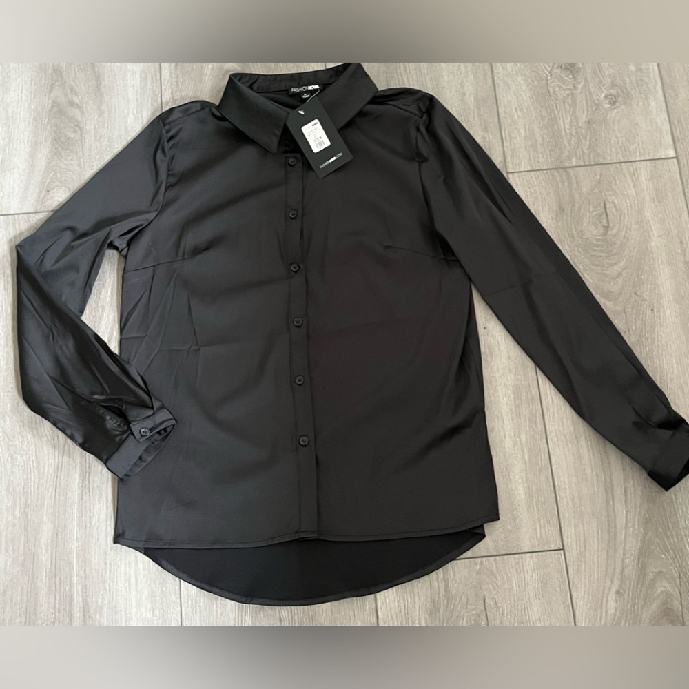 Fashion Nova Smooth Talkin' Black Button Down Long Sleeve Blouse Medium NWT